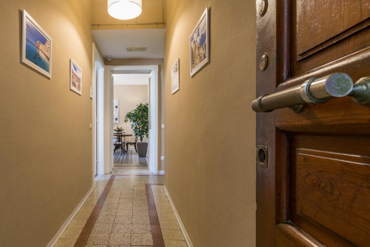 Blulassu City Center Rooms Cagliari Dış mekan fotoğraf